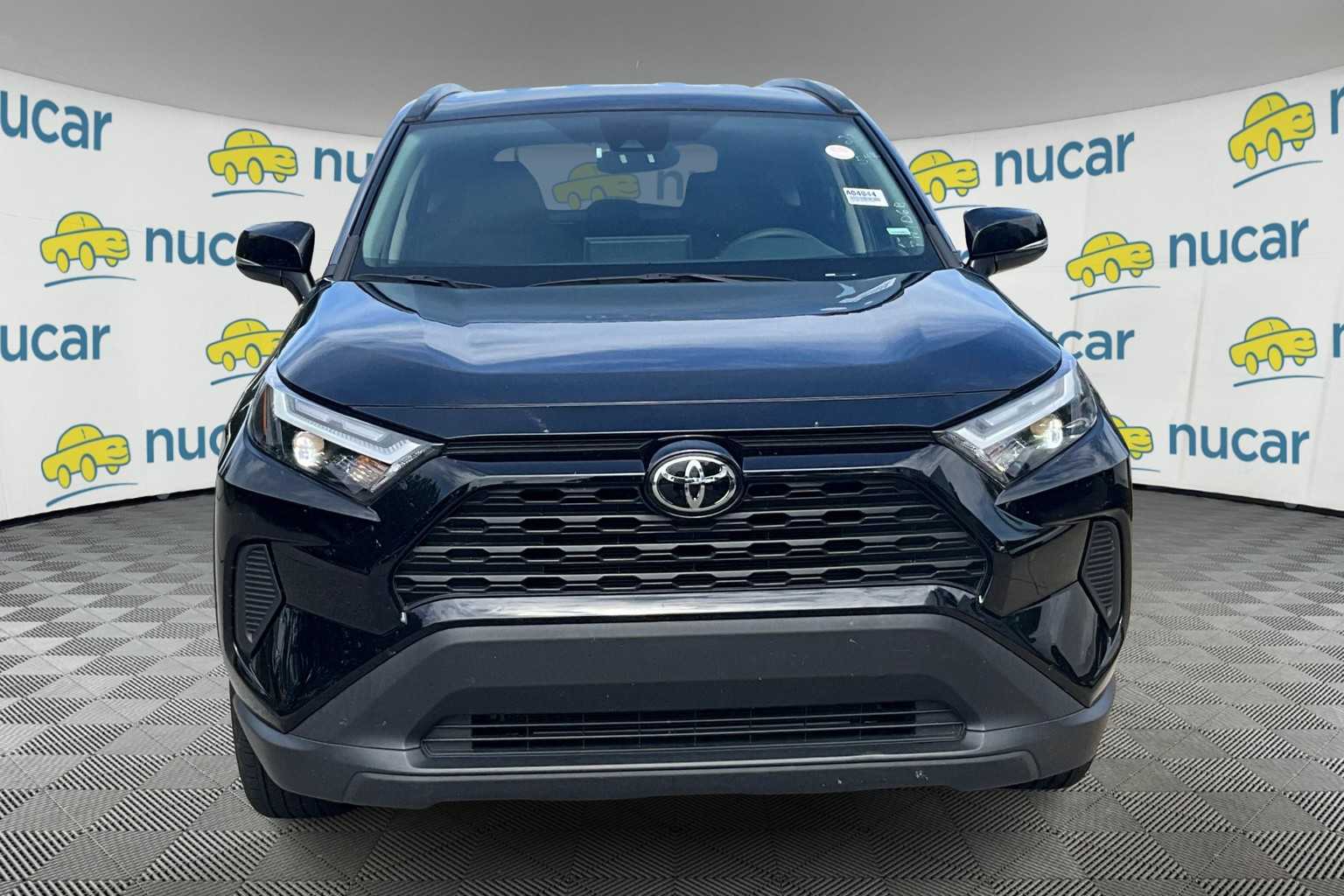 2023 Toyota RAV4 XLE - Photo 2