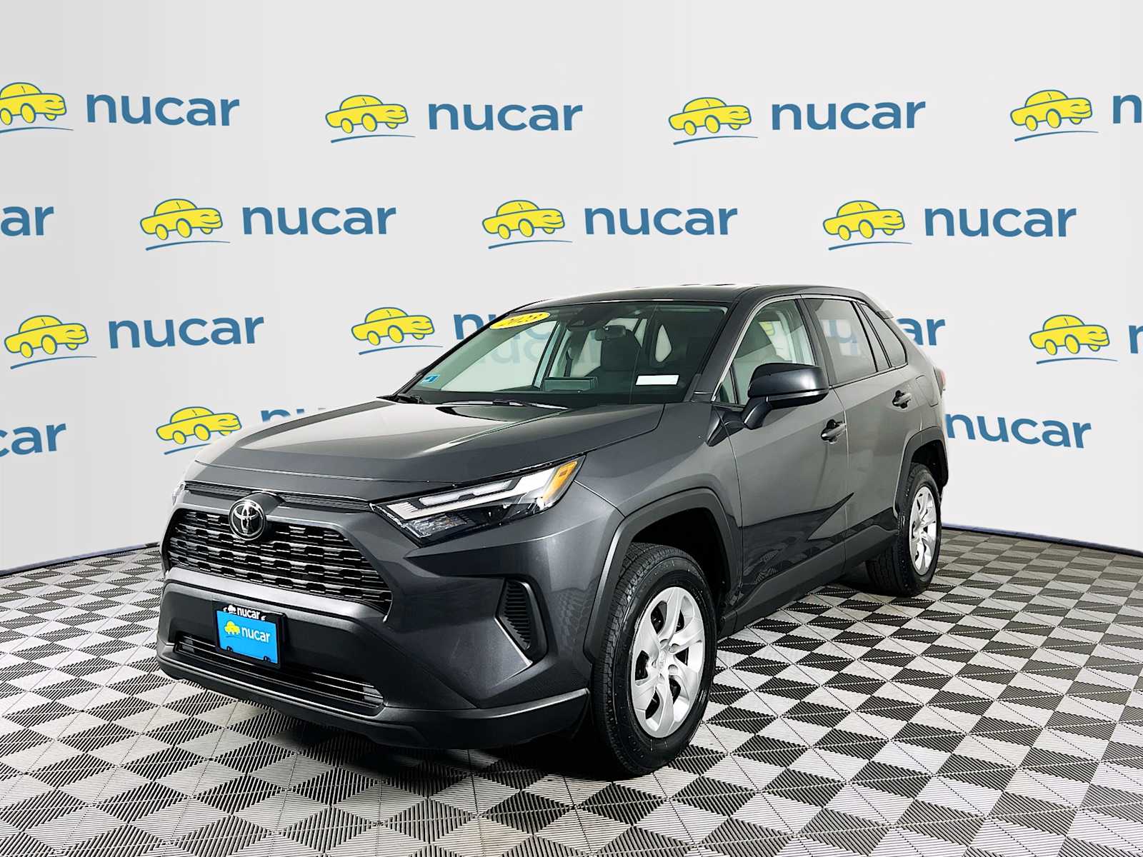 2023 Toyota RAV4 LE - Photo 3