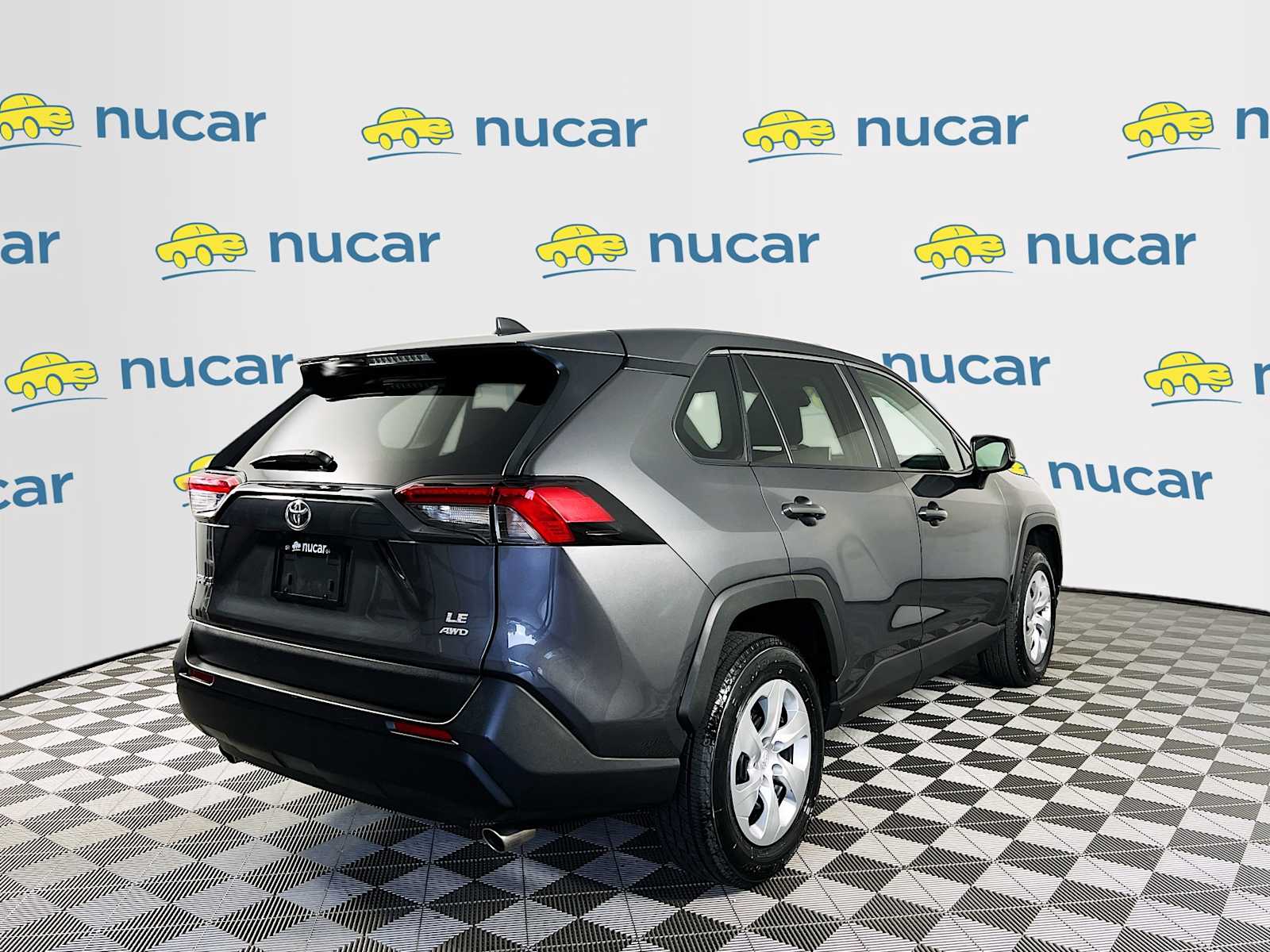 2023 Toyota RAV4 LE - Photo 7