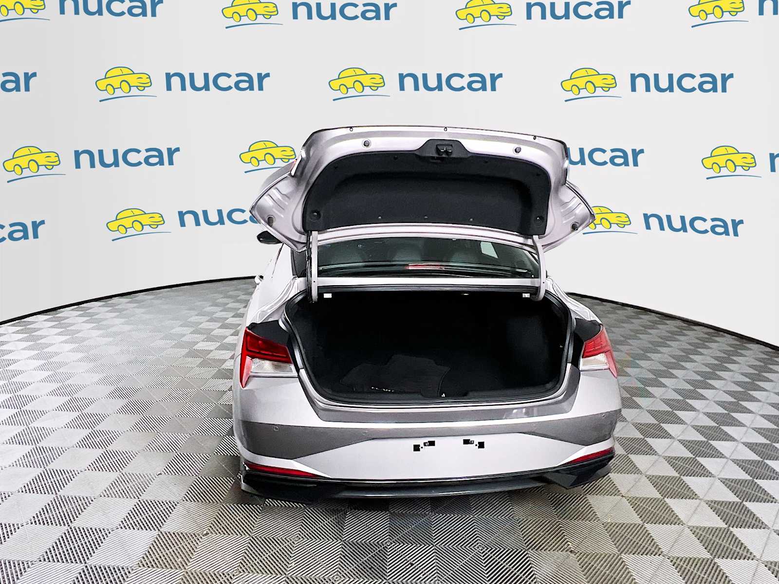 2023 Hyundai Elantra Limited - Photo 26