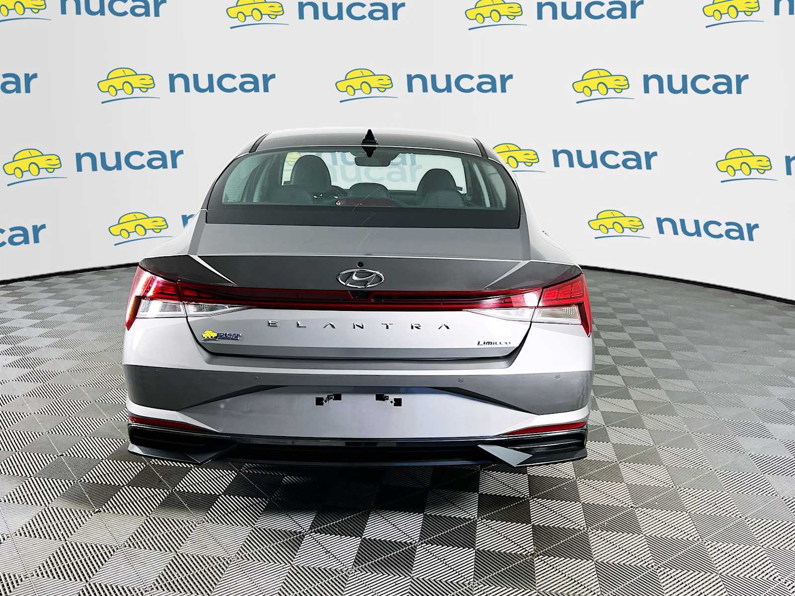 2023 Hyundai Elantra Limited - Photo 6