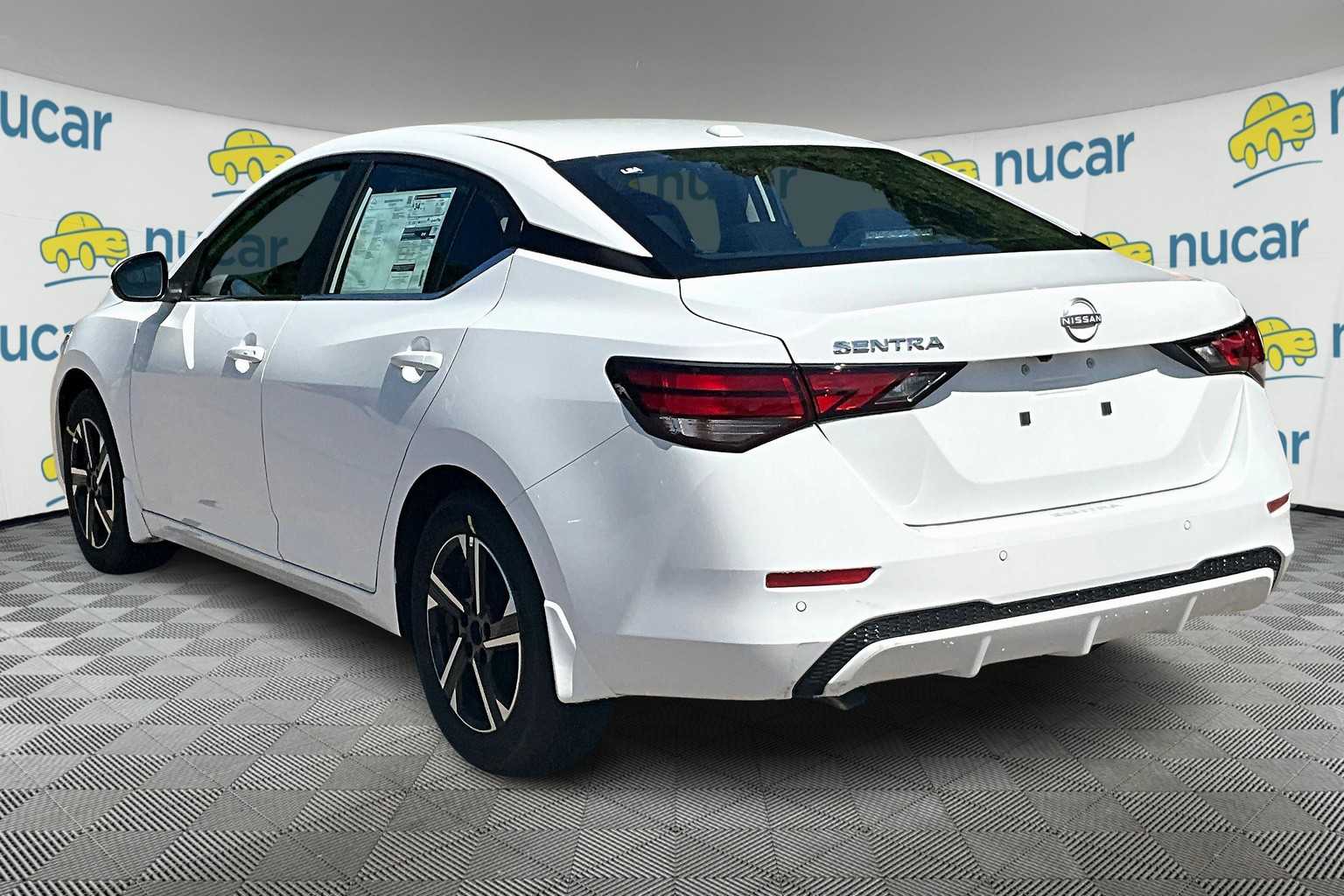 2025 Nissan Sentra SV - Photo 4