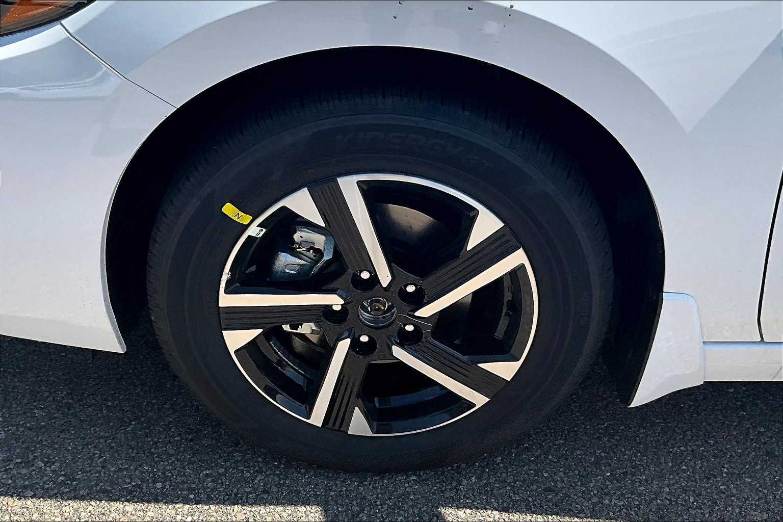 2025 Nissan Sentra SV - Photo 7
