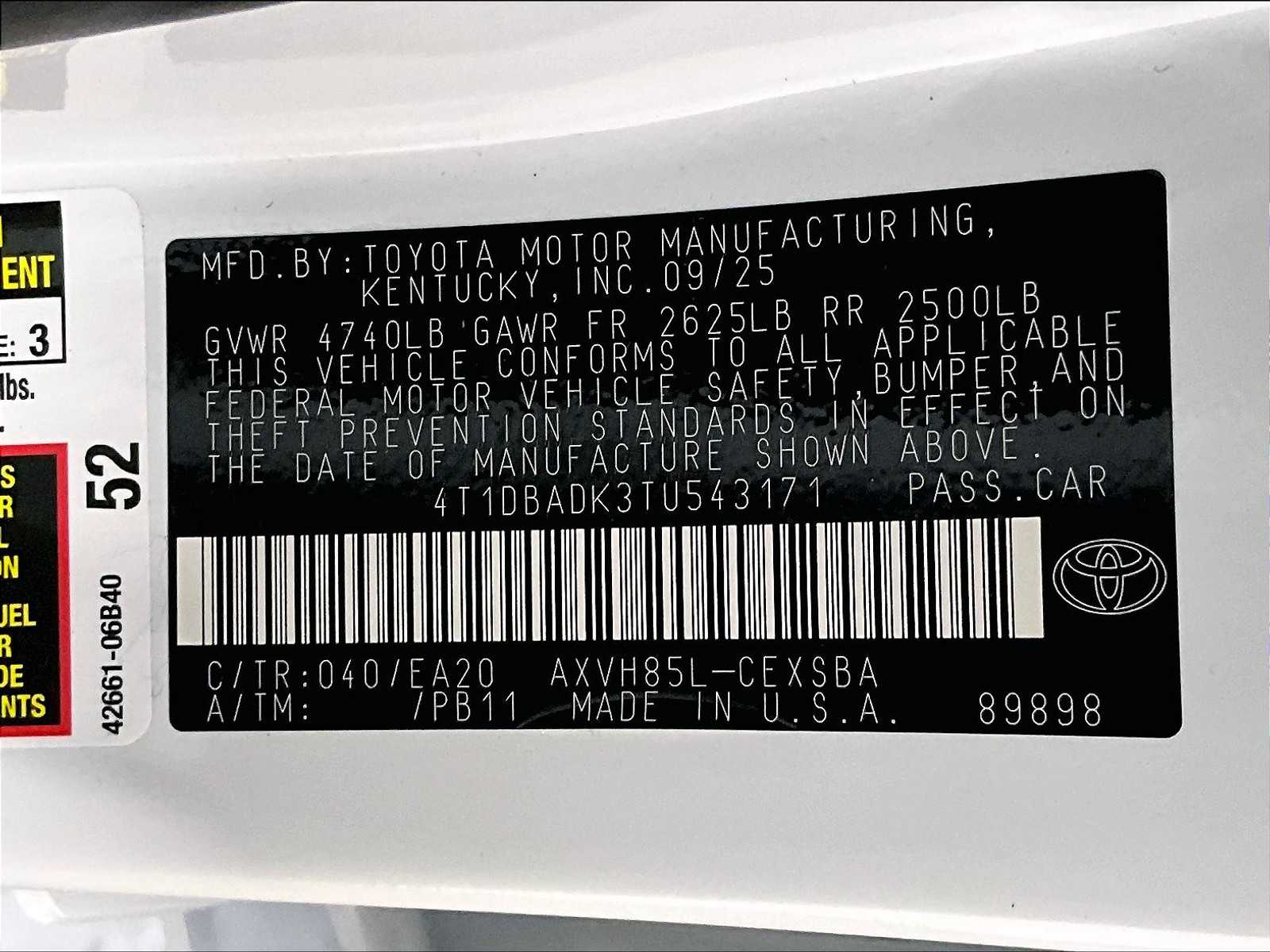 2026 Toyota Camry SE - Photo 17