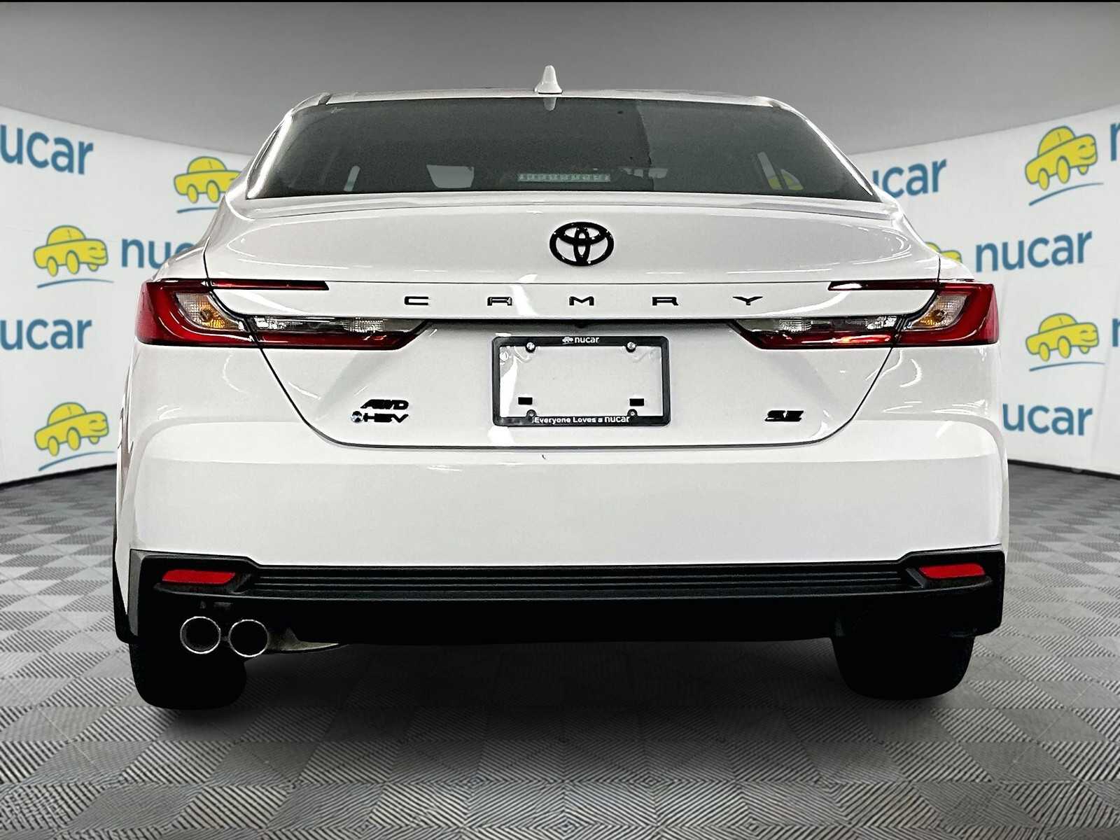 2026 Toyota Camry SE - Photo 6