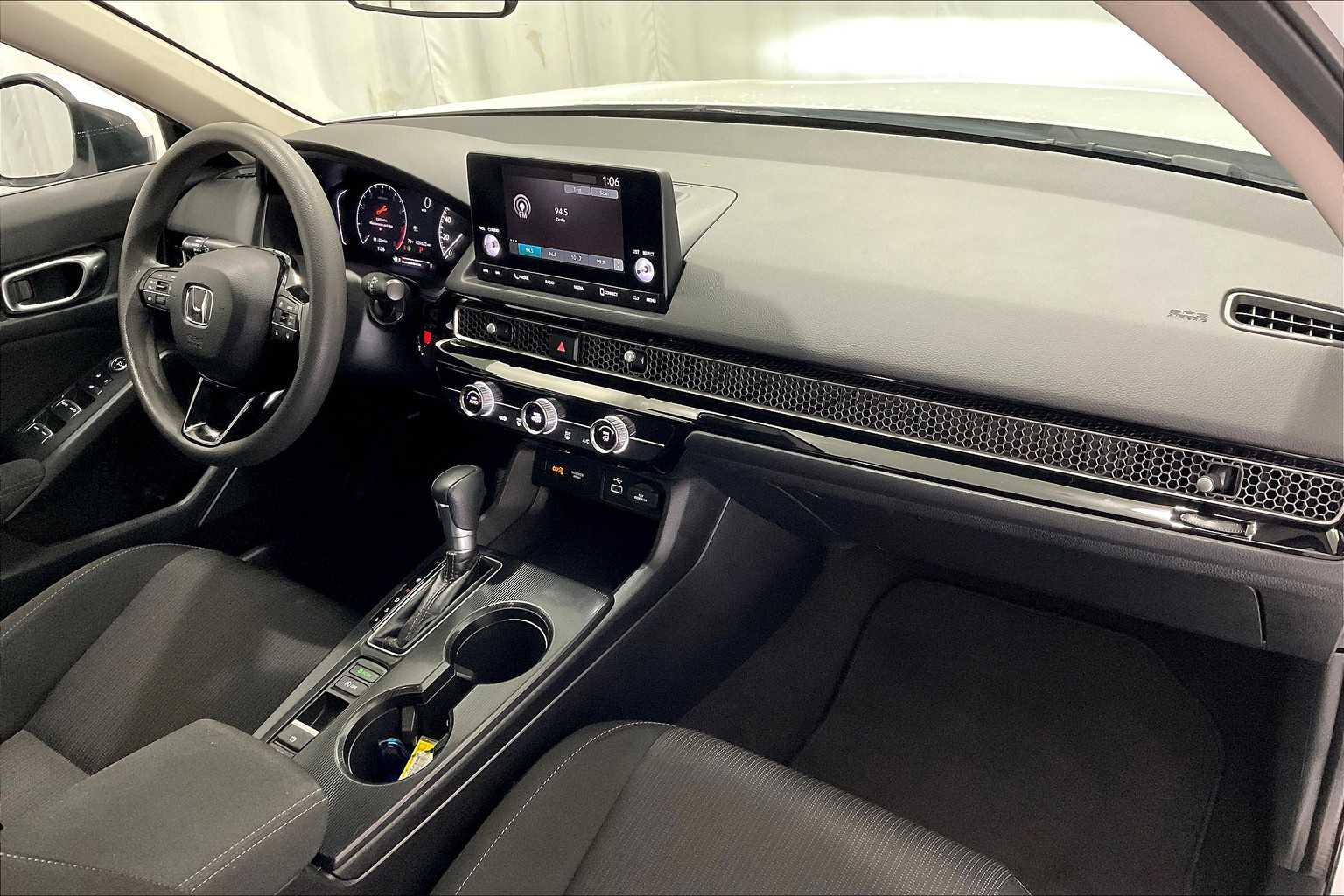 2022 Honda Civic LX - Photo 14
