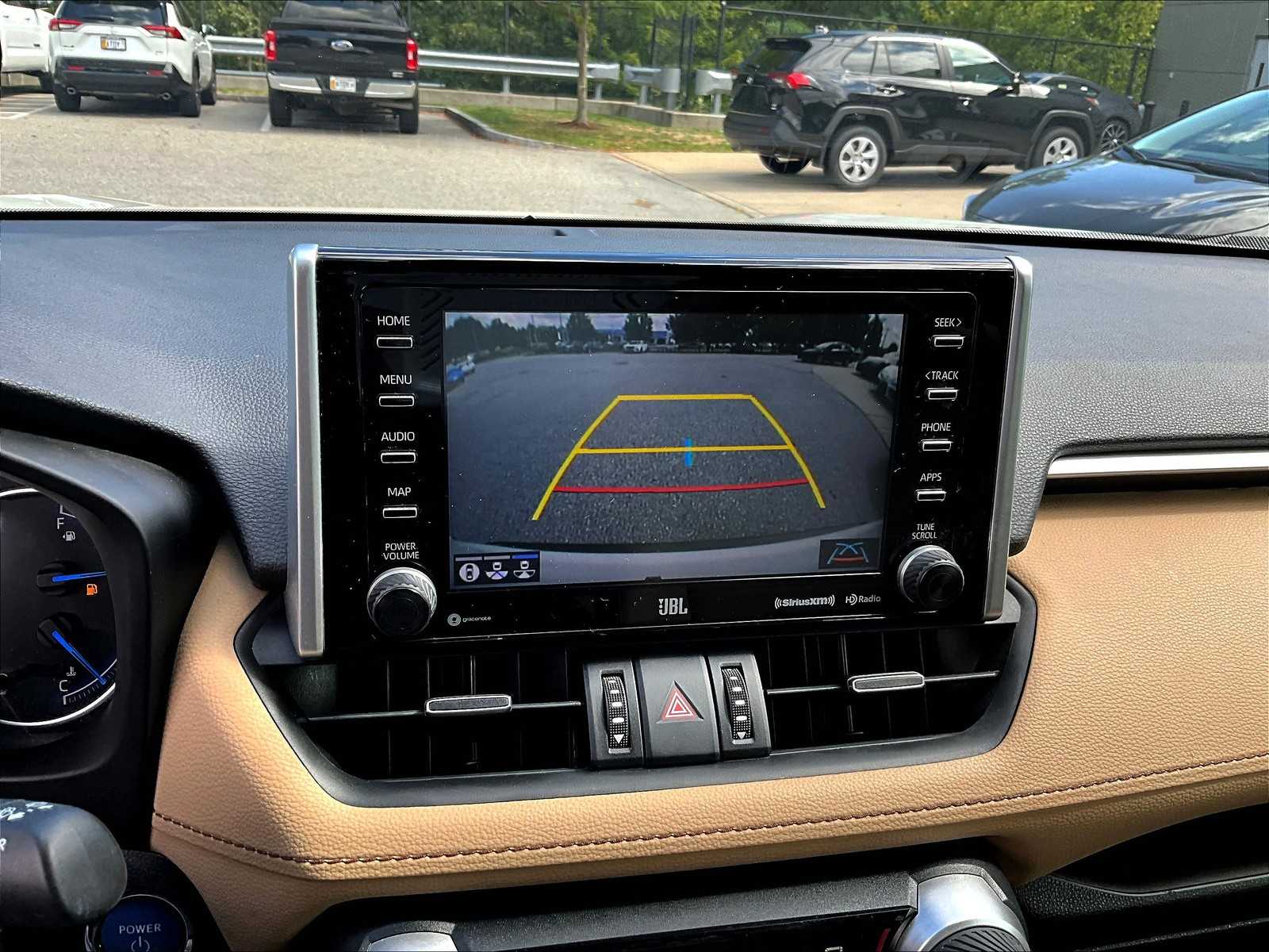2020 Toyota RAV4 Hybrid Limited - Photo 19