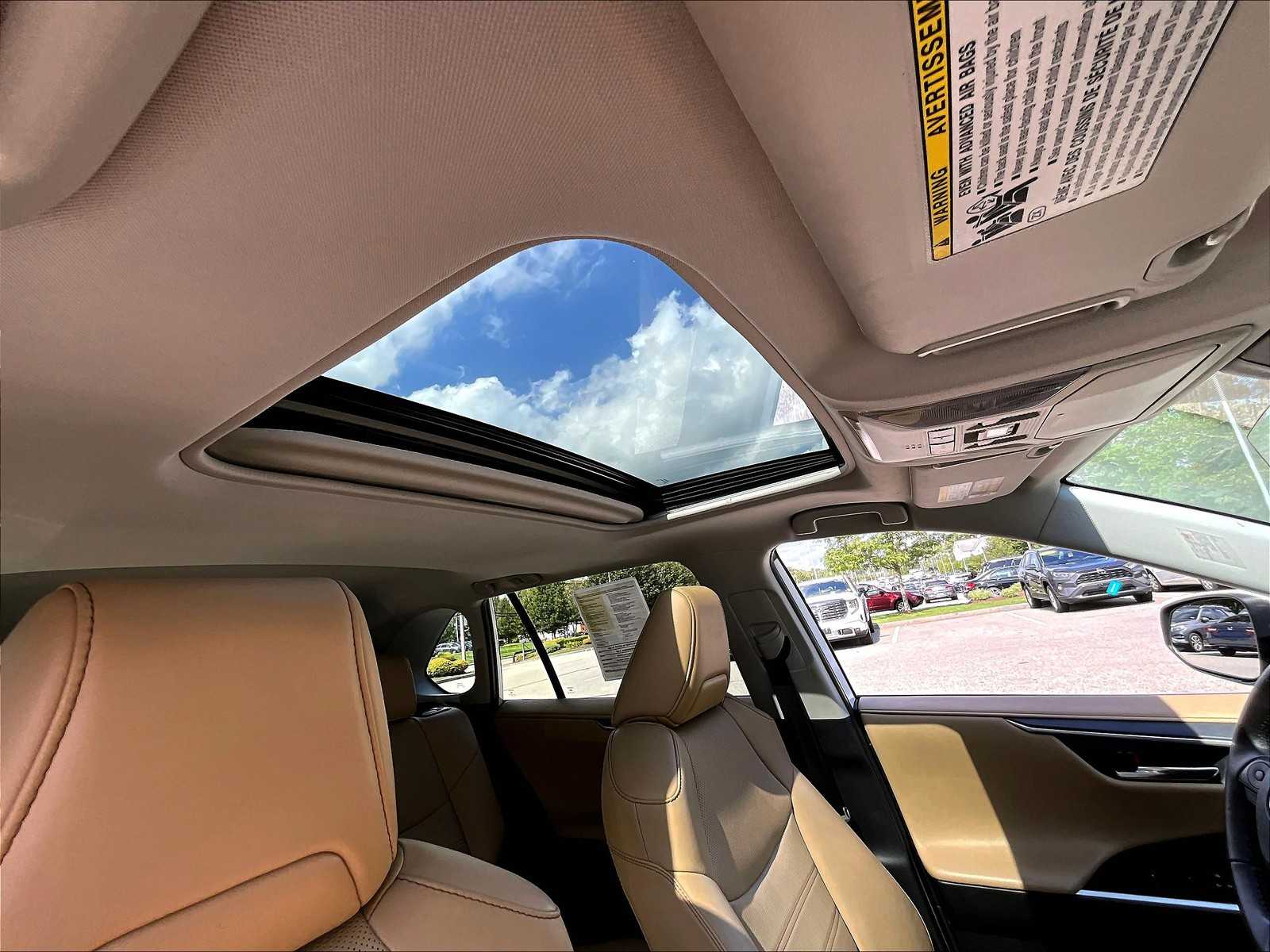 2020 Toyota RAV4 Hybrid Limited - Photo 22