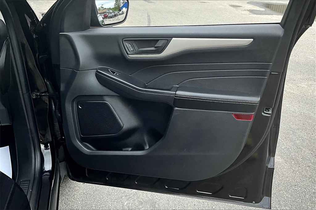 2022 Ford Escape SE - Photo 12
