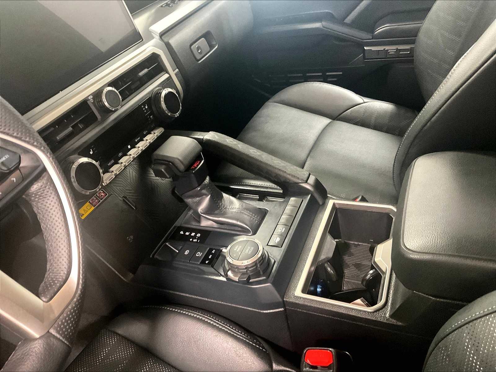 2025 Toyota Tacoma TRD Sport - Photo 20