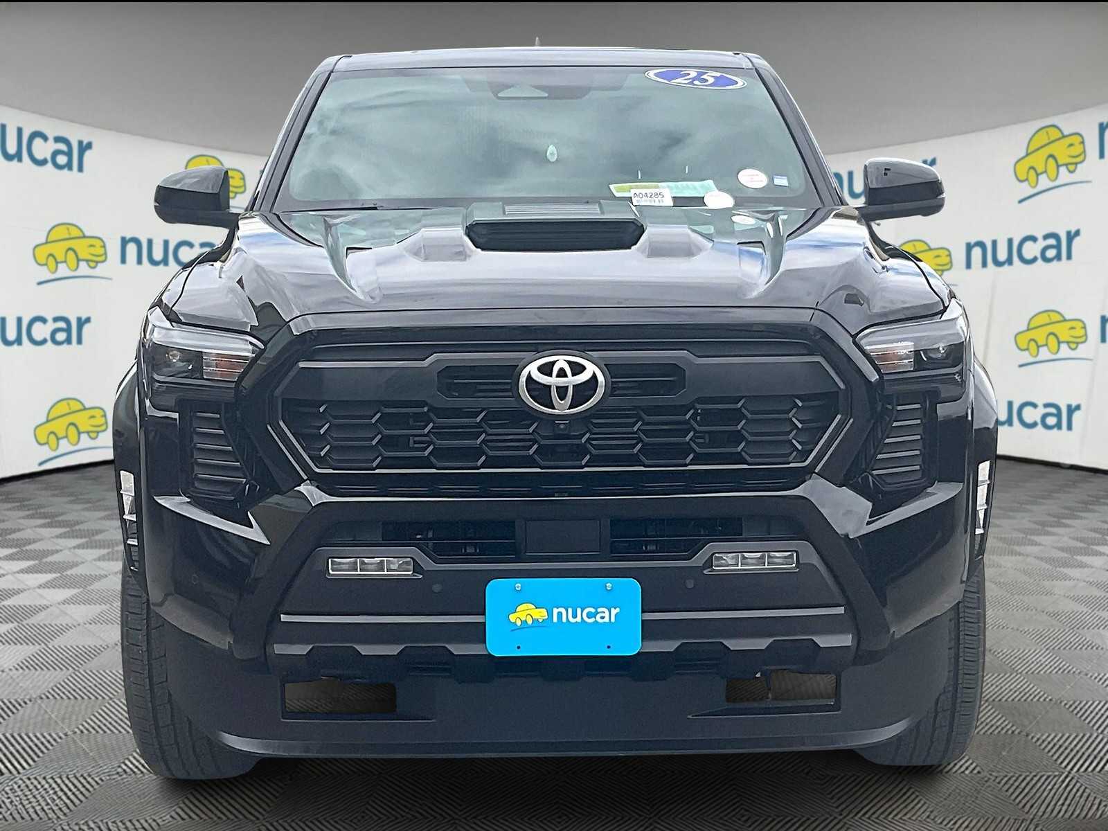 2025 Toyota Tacoma TRD Sport - Photo 2