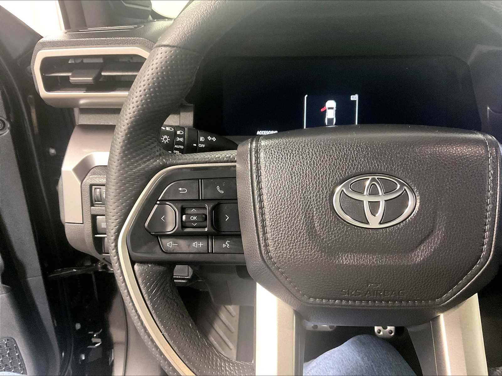 2025 Toyota Tacoma TRD Sport - Photo 23