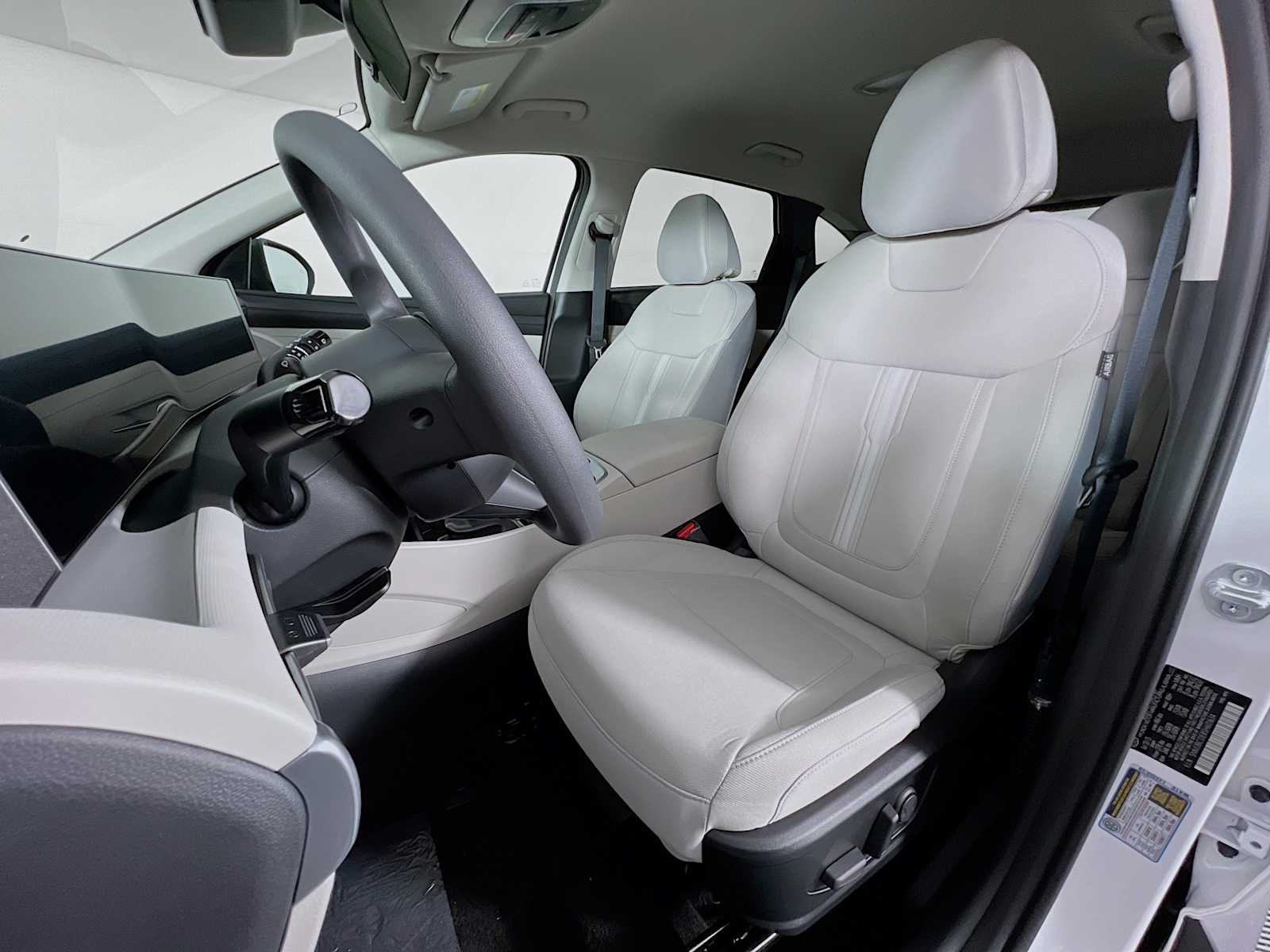 2025 Hyundai Tucson SEL - Photo 12