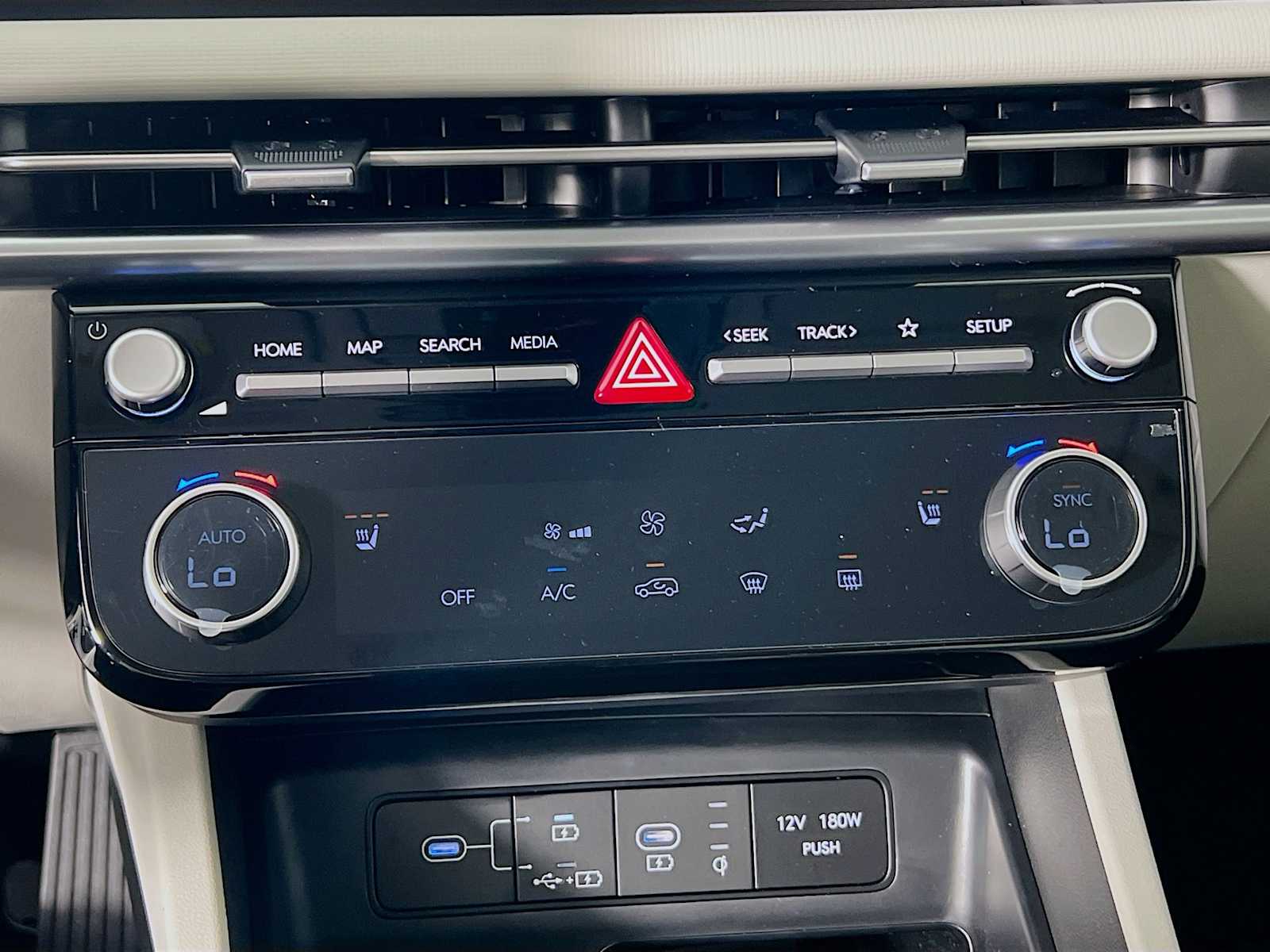 2025 Hyundai Tucson SEL - Photo 10