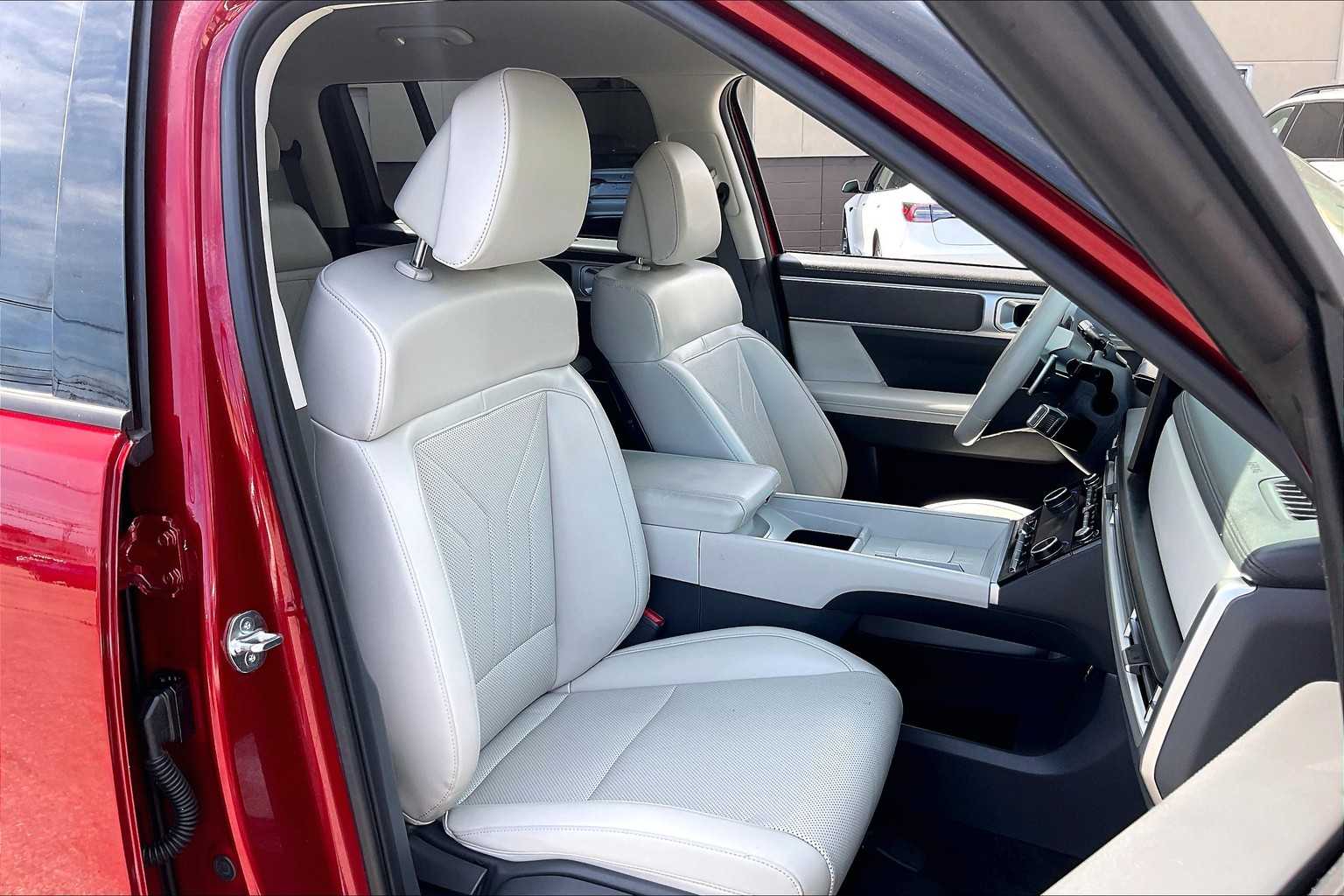 2024 Hyundai Santa Fe Hybrid SEL - Photo 11