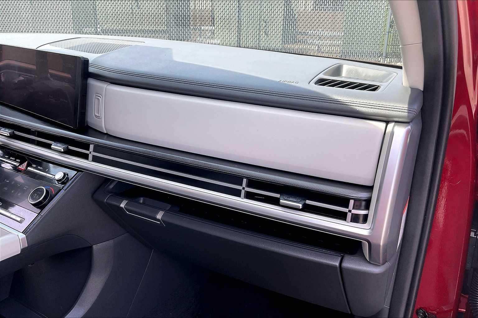 2024 Hyundai Santa Fe Hybrid SEL - Photo 13