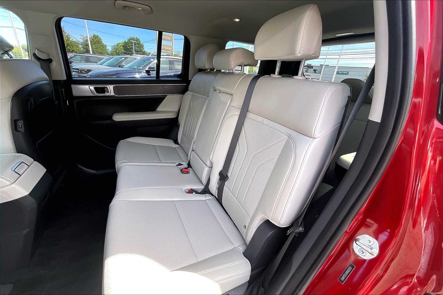 2024 Hyundai Santa Fe Hybrid SEL - Photo 15