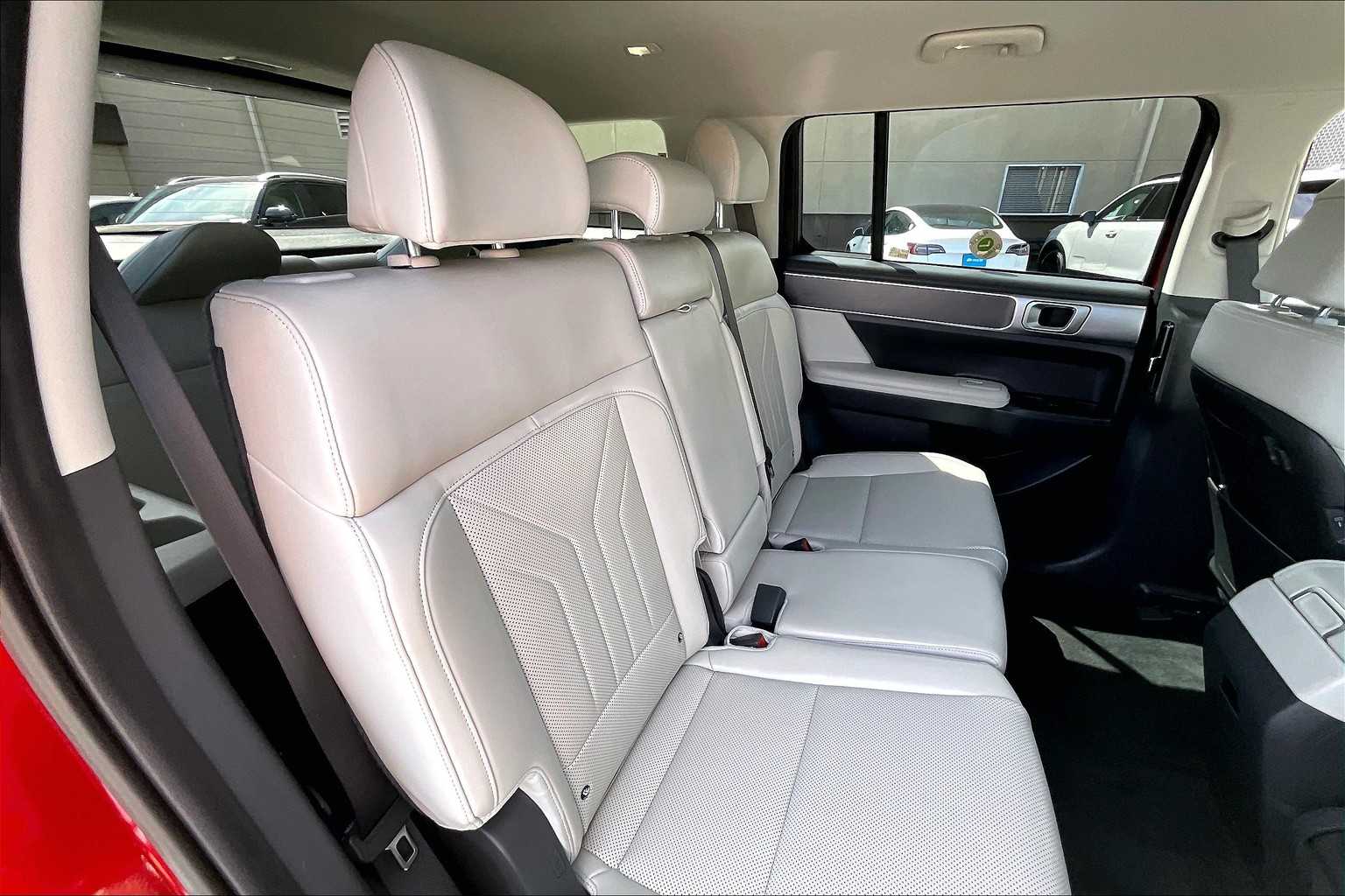 2024 Hyundai Santa Fe Hybrid SEL - Photo 16