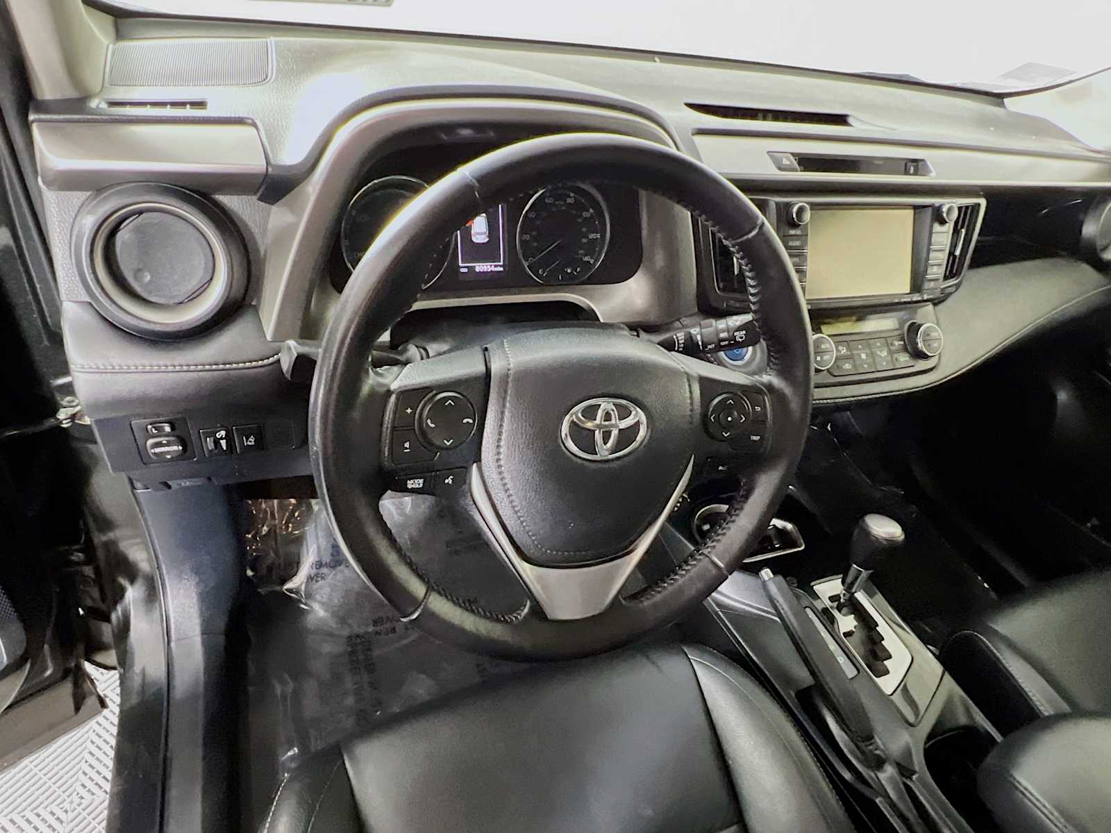 2016 Toyota RAV4 Hybrid Limited - Photo 11