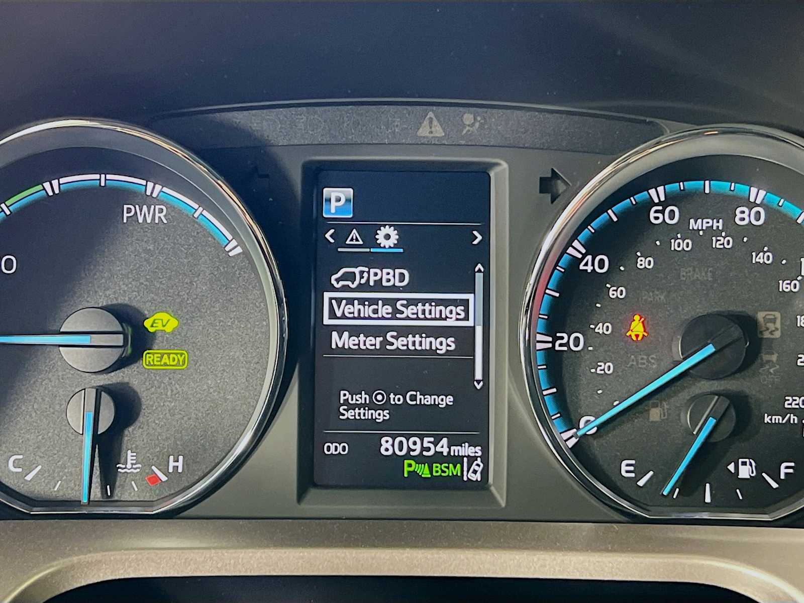 2016 Toyota RAV4 Hybrid Limited - Photo 12