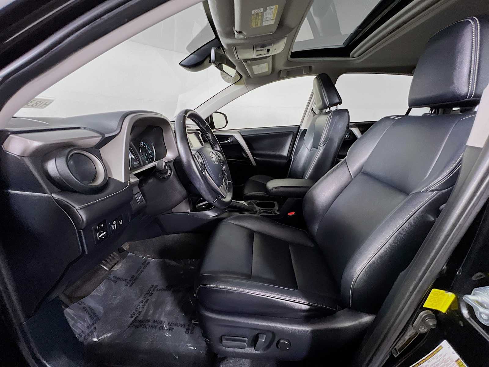 2016 Toyota RAV4 Hybrid Limited - Photo 21