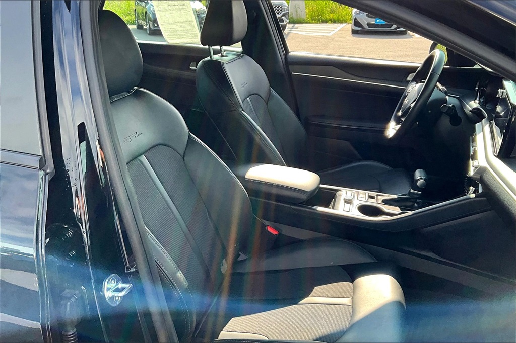 2023 Kia K5 GT-Line - Photo 11