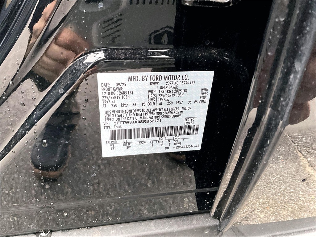 2025 Ford Maverick XLT - Photo 16