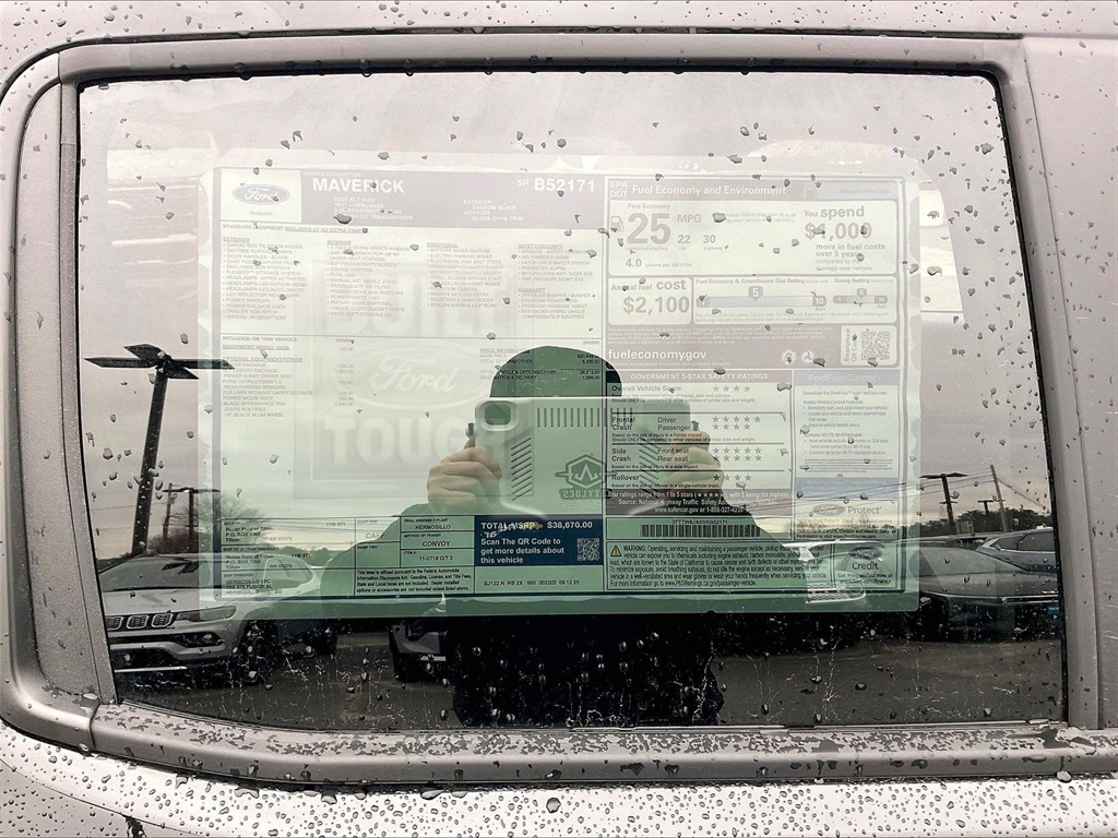 2025 Ford Maverick XLT - Photo 17