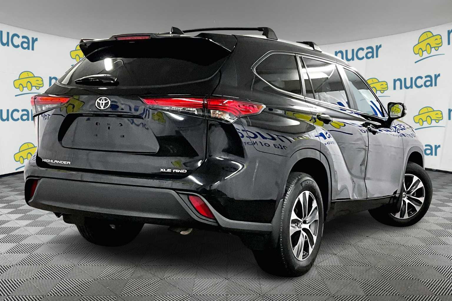 2023 Toyota Highlander XLE - Photo 6
