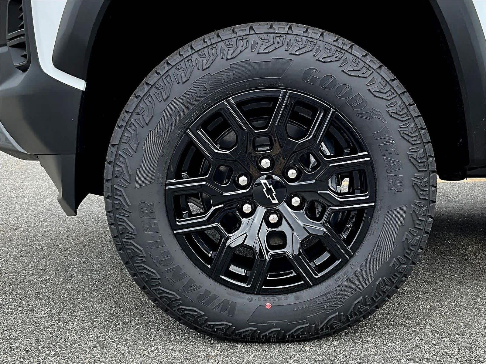 2026 Chevrolet Colorado 4WD Trail Boss - Photo 8