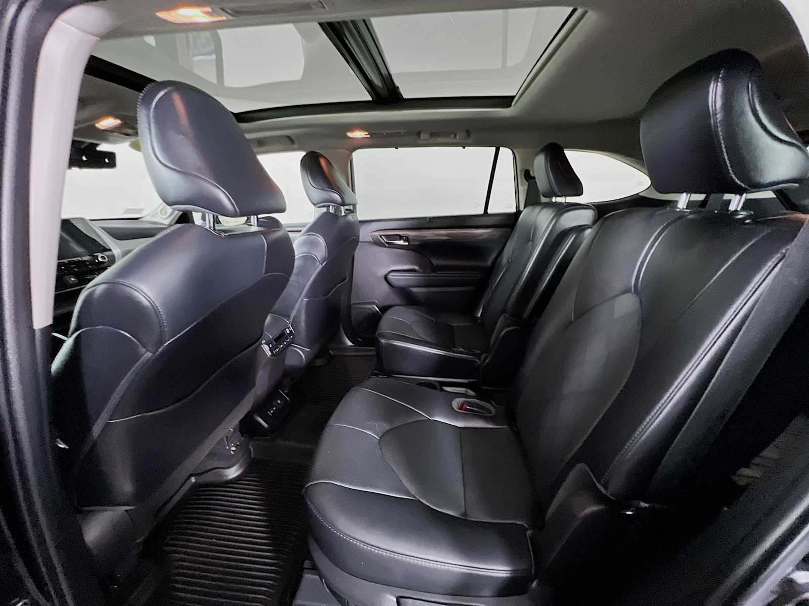 2022 Toyota Highlander Platinum - Photo 26