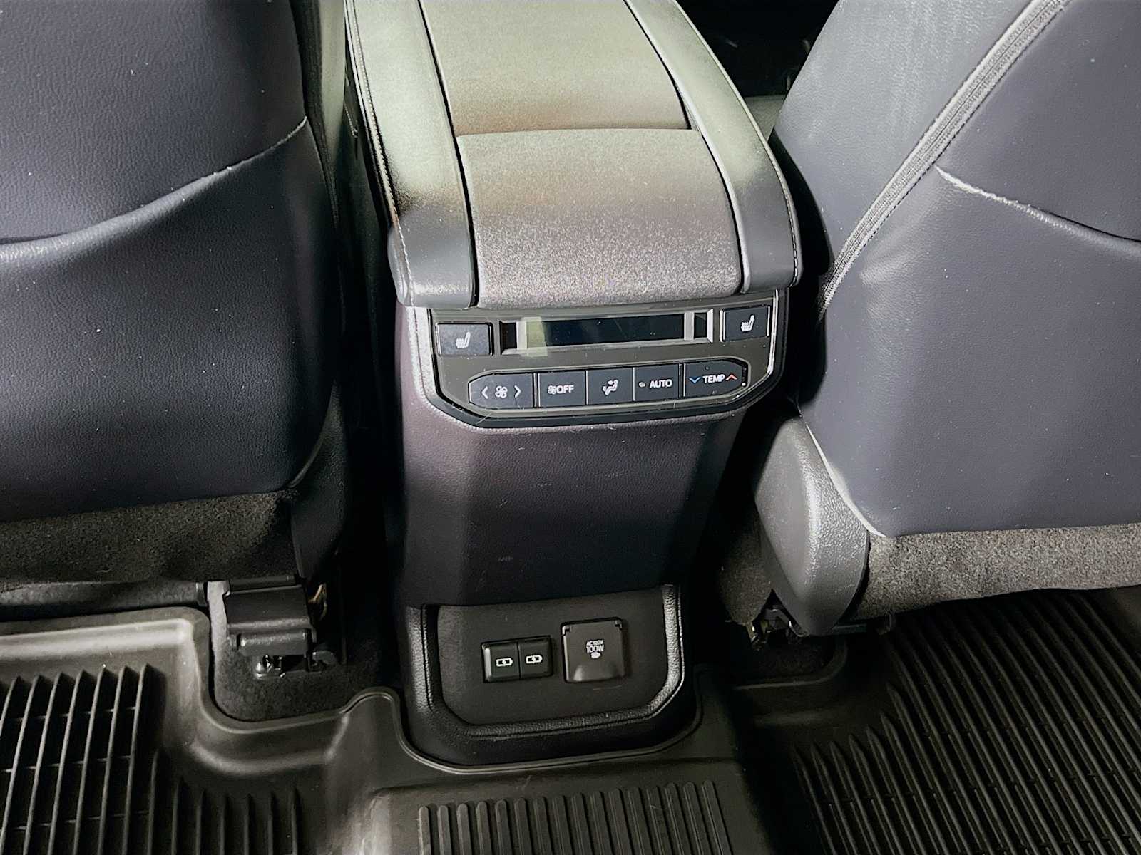 2022 Toyota Highlander Platinum - Photo 27