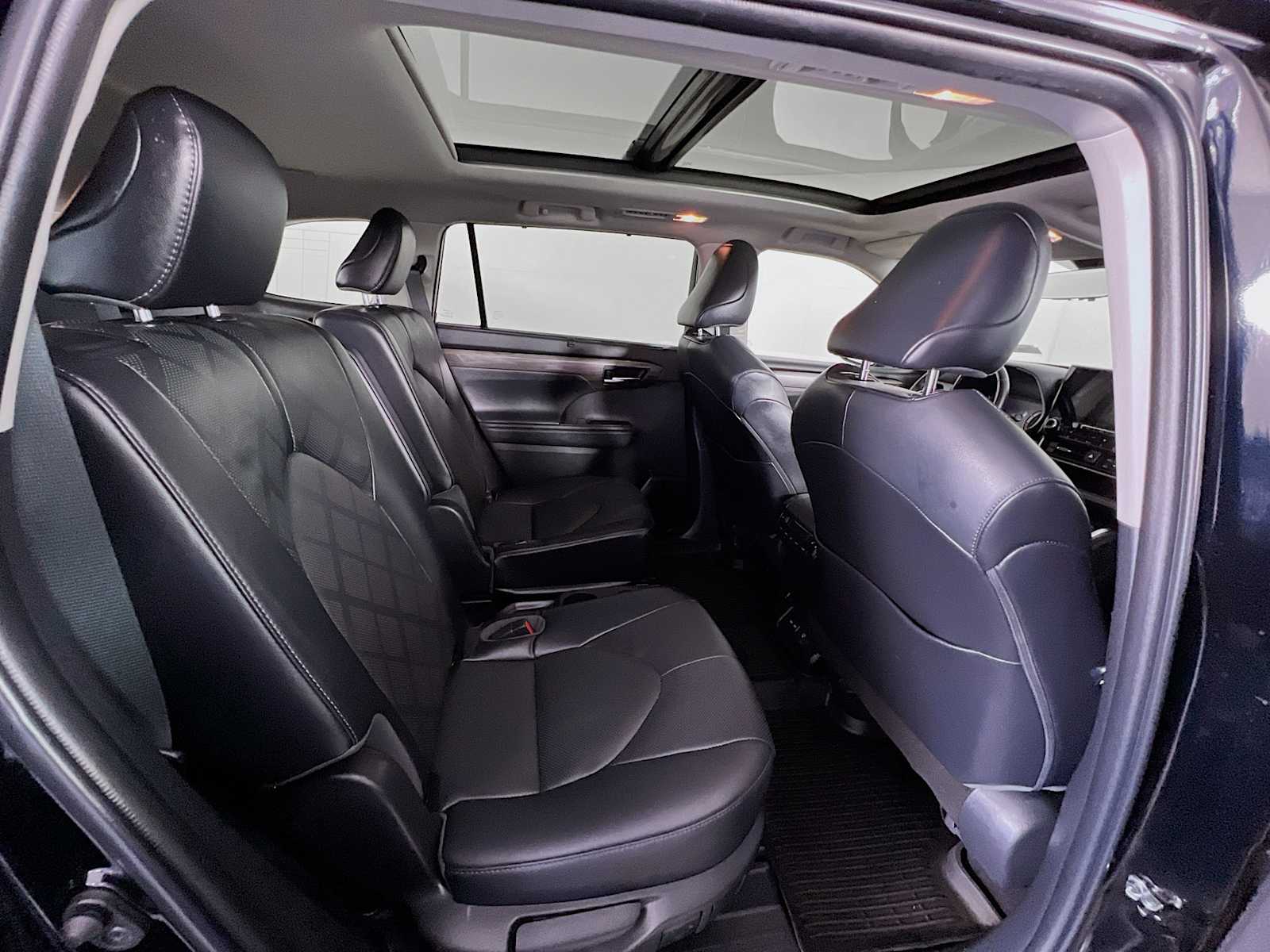 2022 Toyota Highlander Platinum - Photo 30