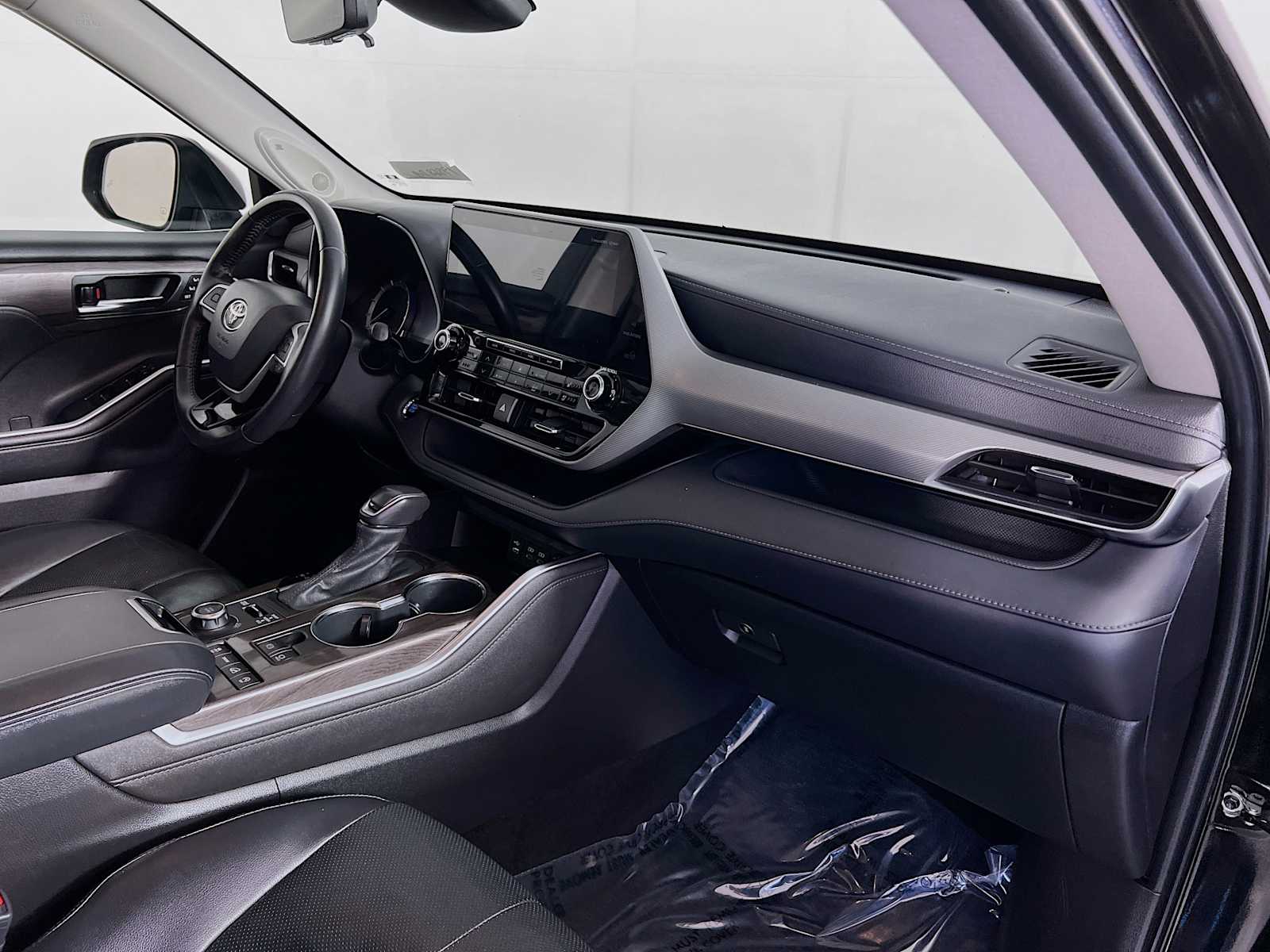 2022 Toyota Highlander Platinum - Photo 32