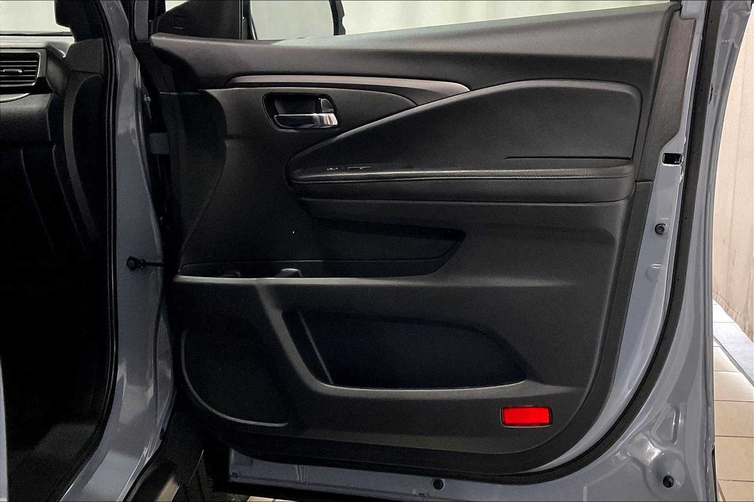 2022 Honda Pilot Sport - Photo 12