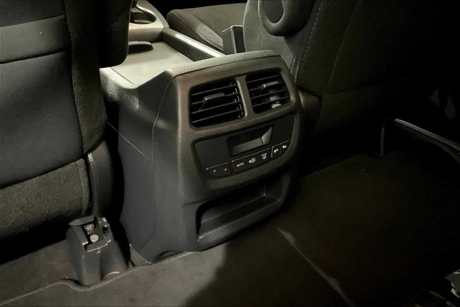 2022 Honda Pilot Sport - Photo 28