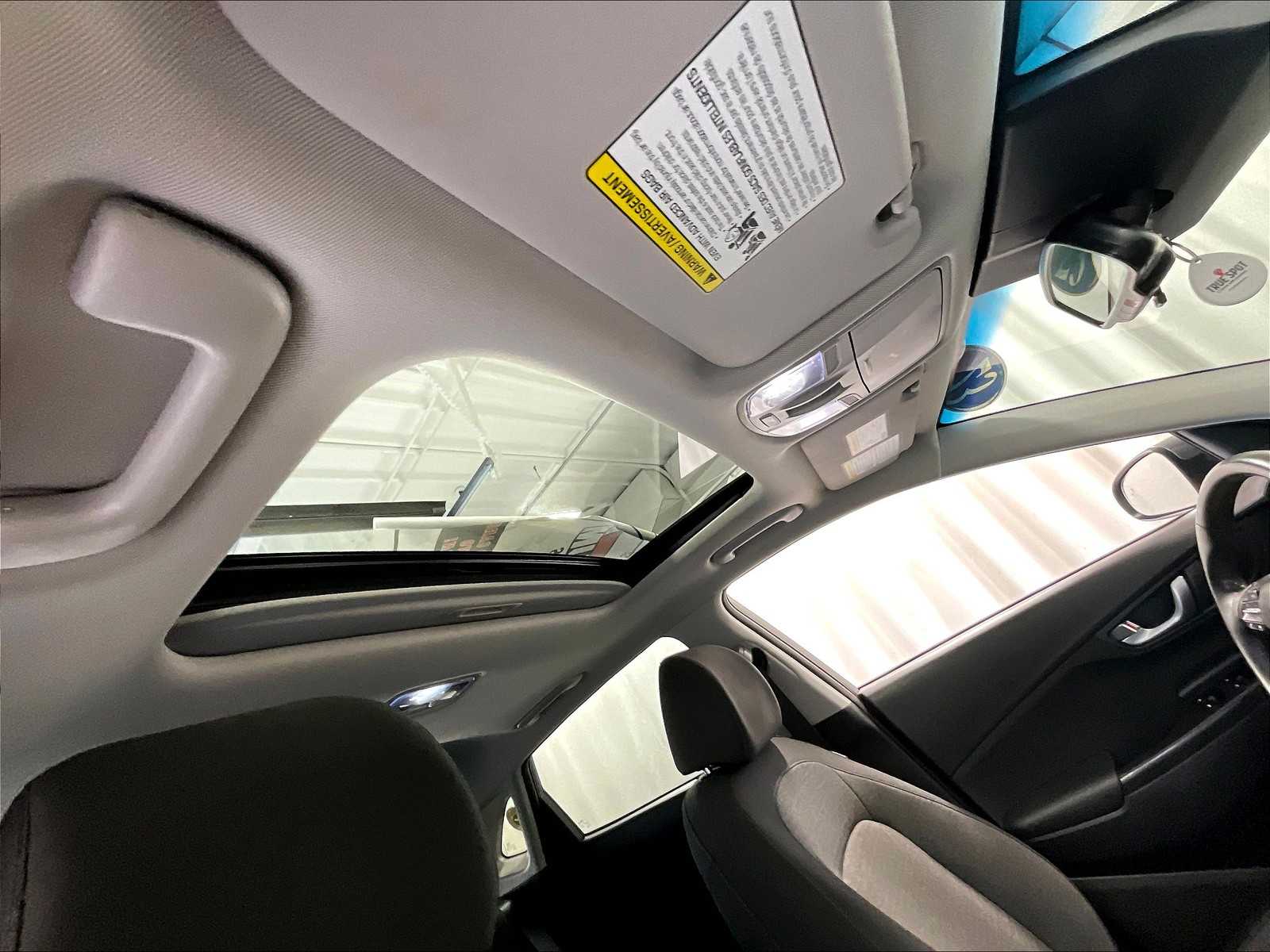 2023 Hyundai Kona Electric SEL - Photo 22