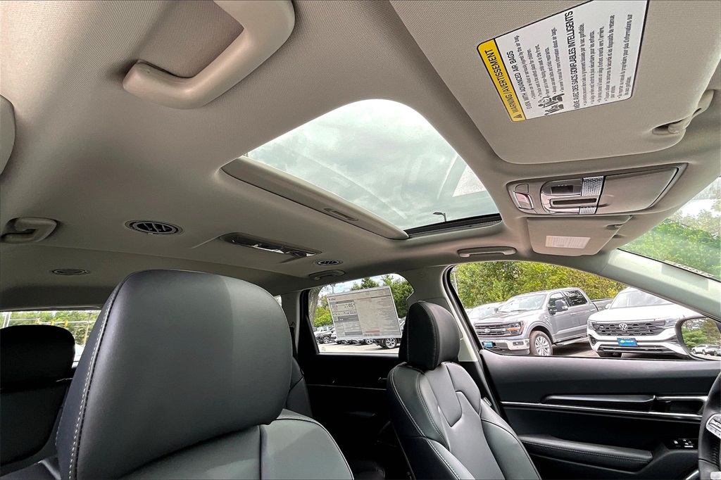 2025 Kia Telluride S - Photo 18