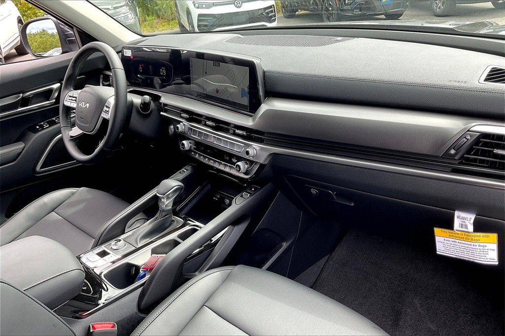 2025 Kia Telluride S - Photo 10