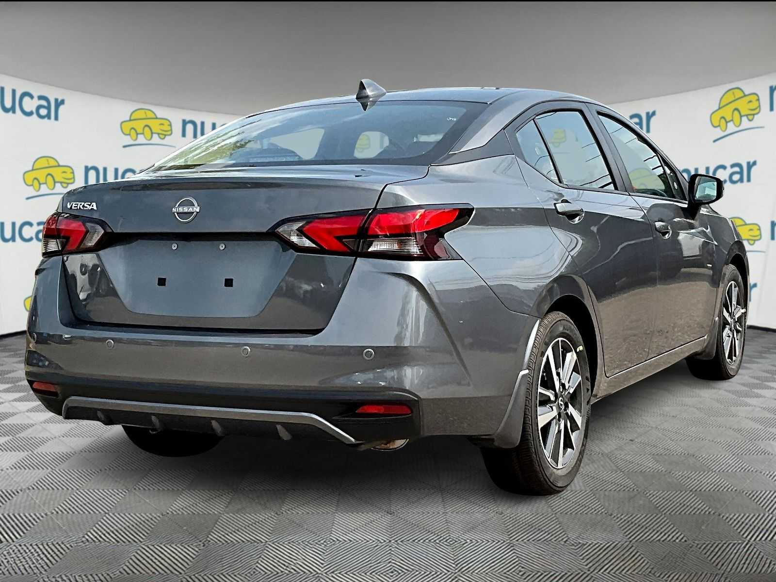 2025 Nissan Versa SV - Photo 7