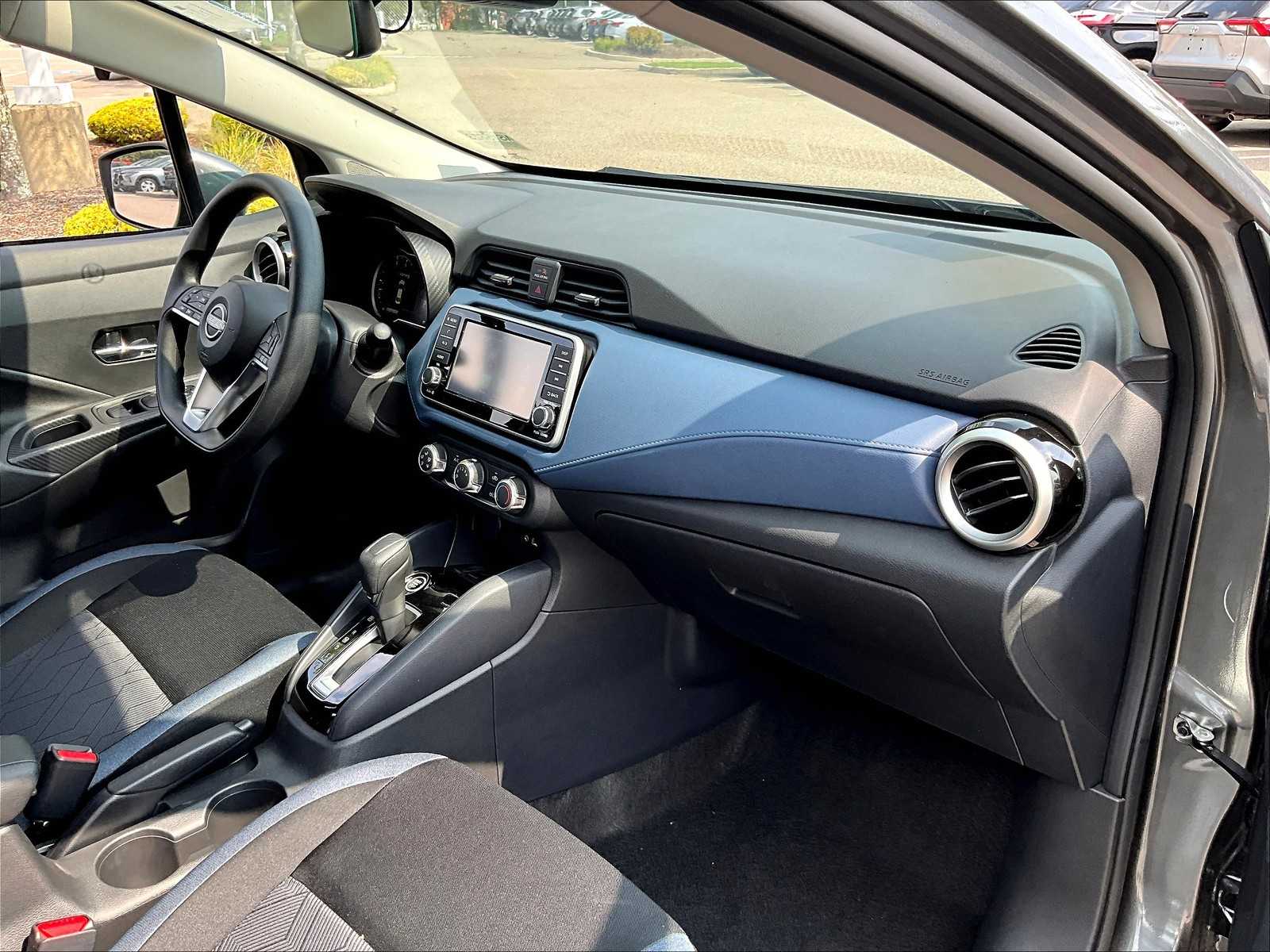 2025 Nissan Versa SV - Photo 10