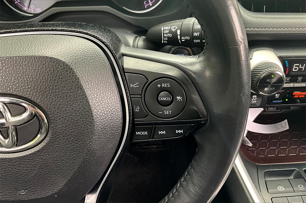 2020 Toyota RAV4 Limited - Photo 24