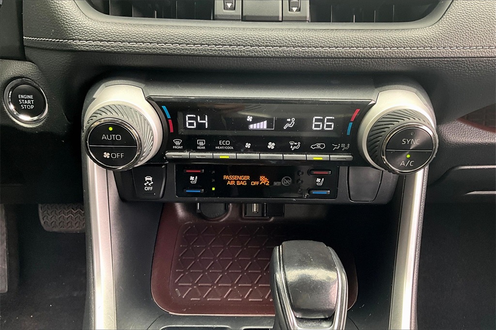2020 Toyota RAV4 Limited - Photo 26