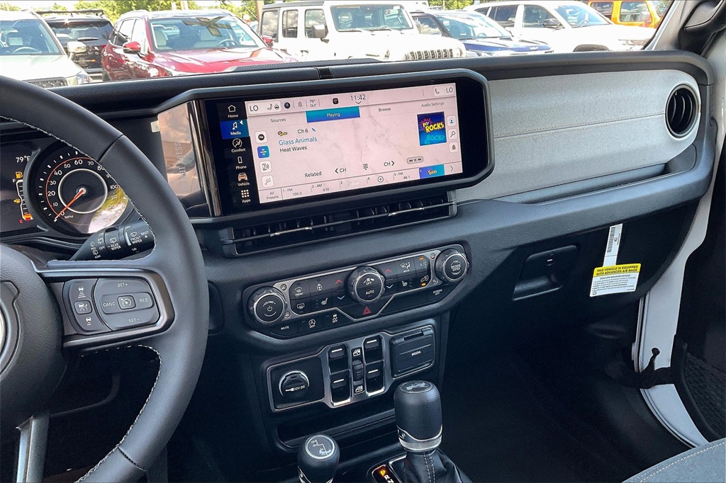 2025 Jeep Wrangler Sport S - Photo 13
