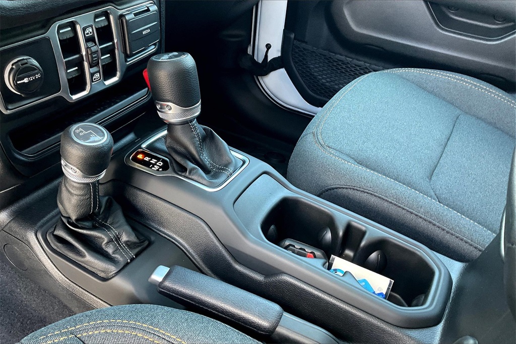 2025 Jeep Wrangler Sport S - Photo 14