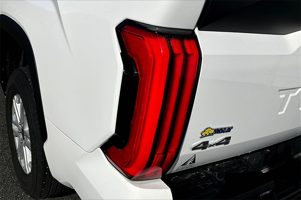 2023 Toyota Tundra SR5 - Photo 31