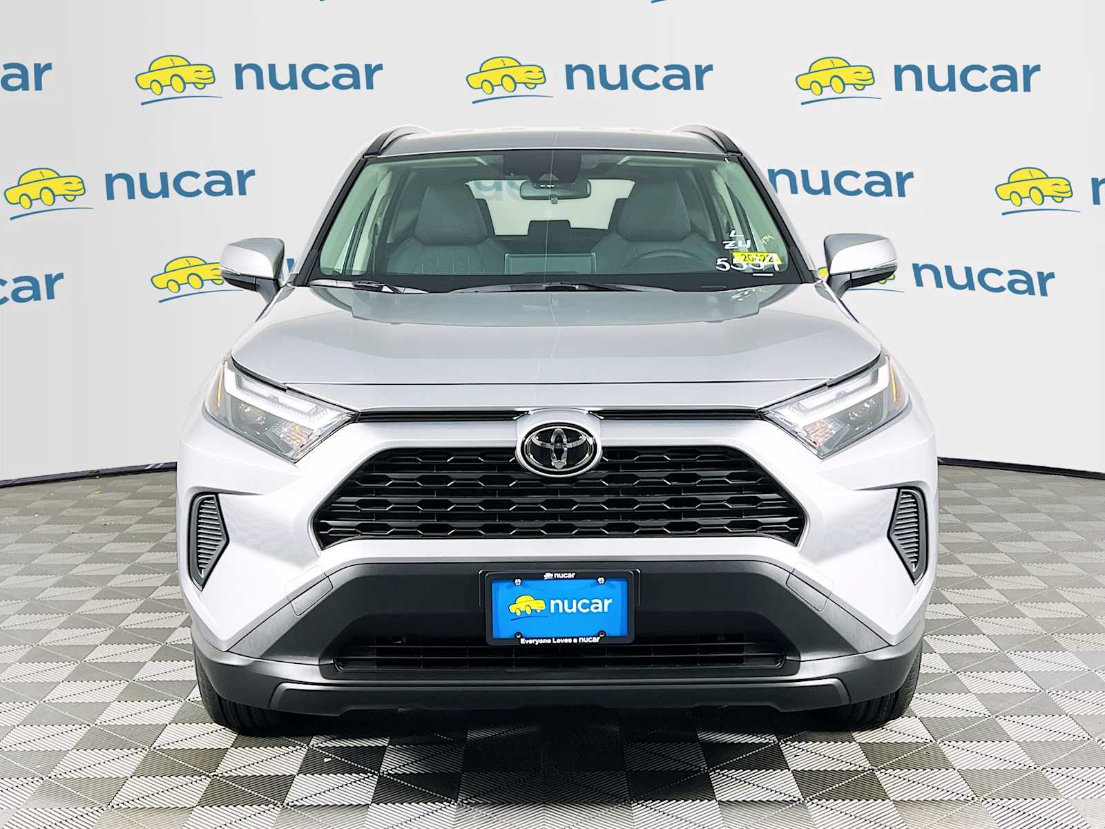 2025 Toyota RAV4 Hybrid XLE - Photo 2