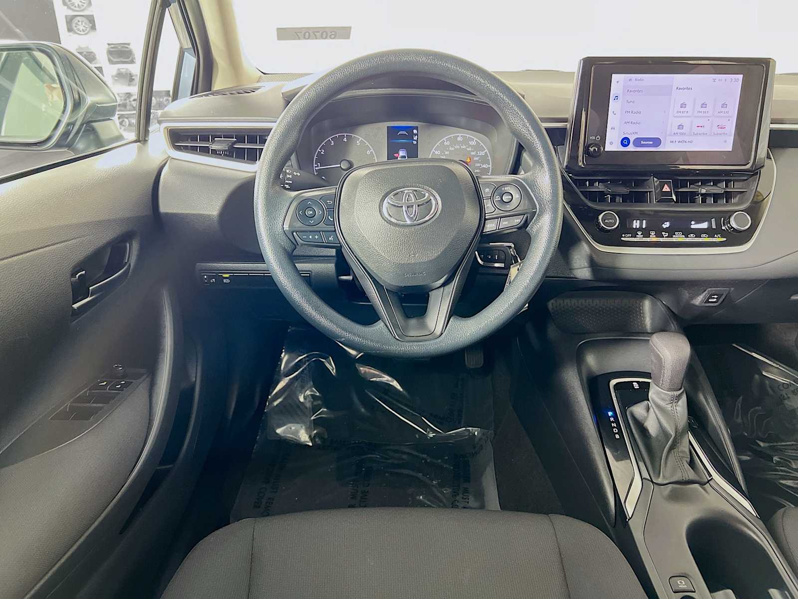 2023 Toyota Corolla LE - Photo 21