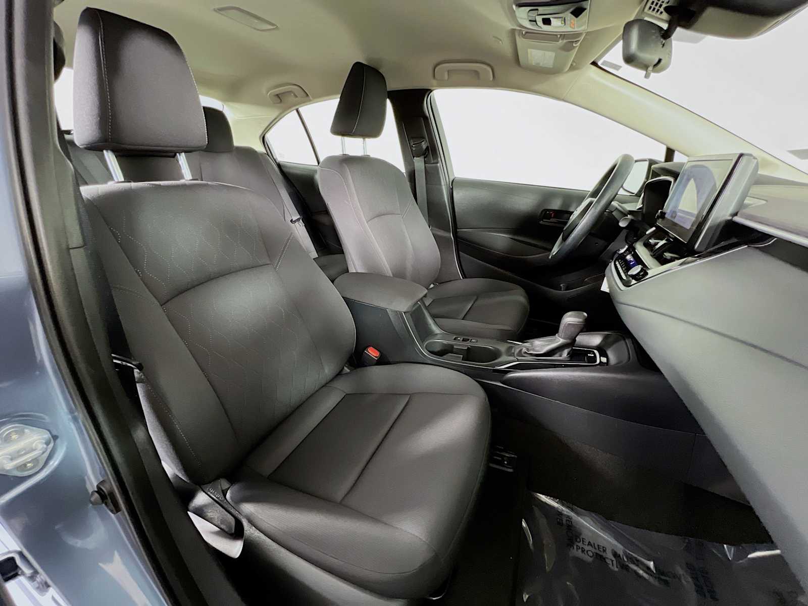 2023 Toyota Corolla LE - Photo 26