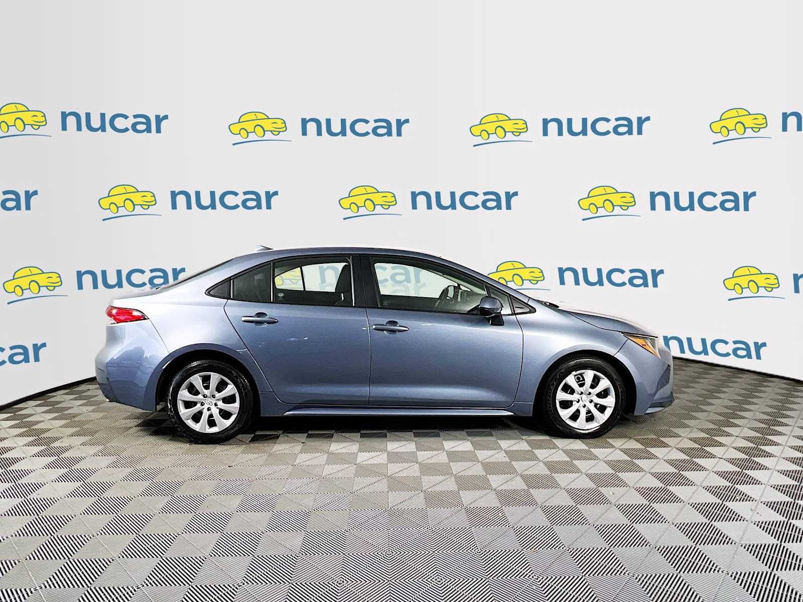 2023 Toyota Corolla LE - Photo 8